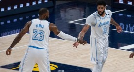 NBA休斯顿火箭队密尔沃基雄鹿队3换1重磅交易曝光